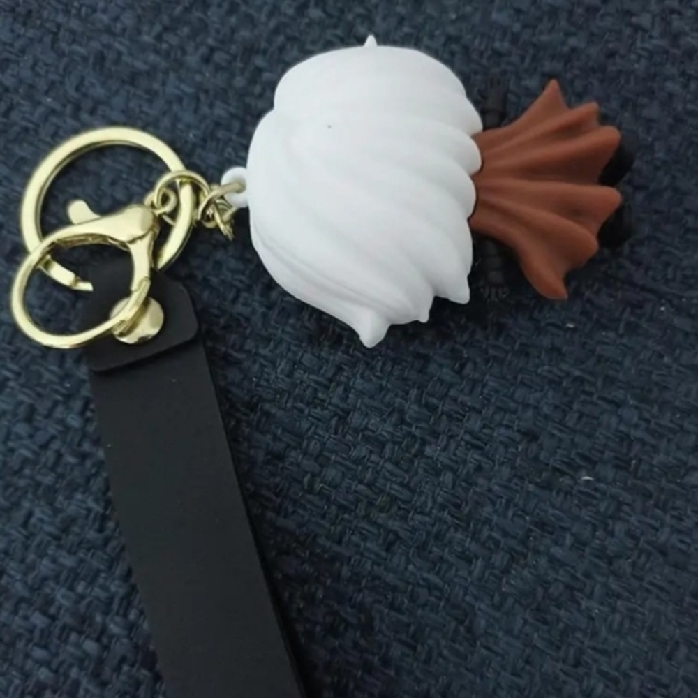 X-Men Storm Keychain - Picture 3 of 7